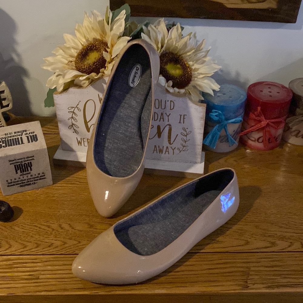Tan great condition flats comfort of Dr Scholls